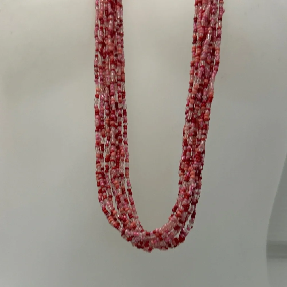 ❤️3 for $15!❤️ Elegant Red Beaded Necklace